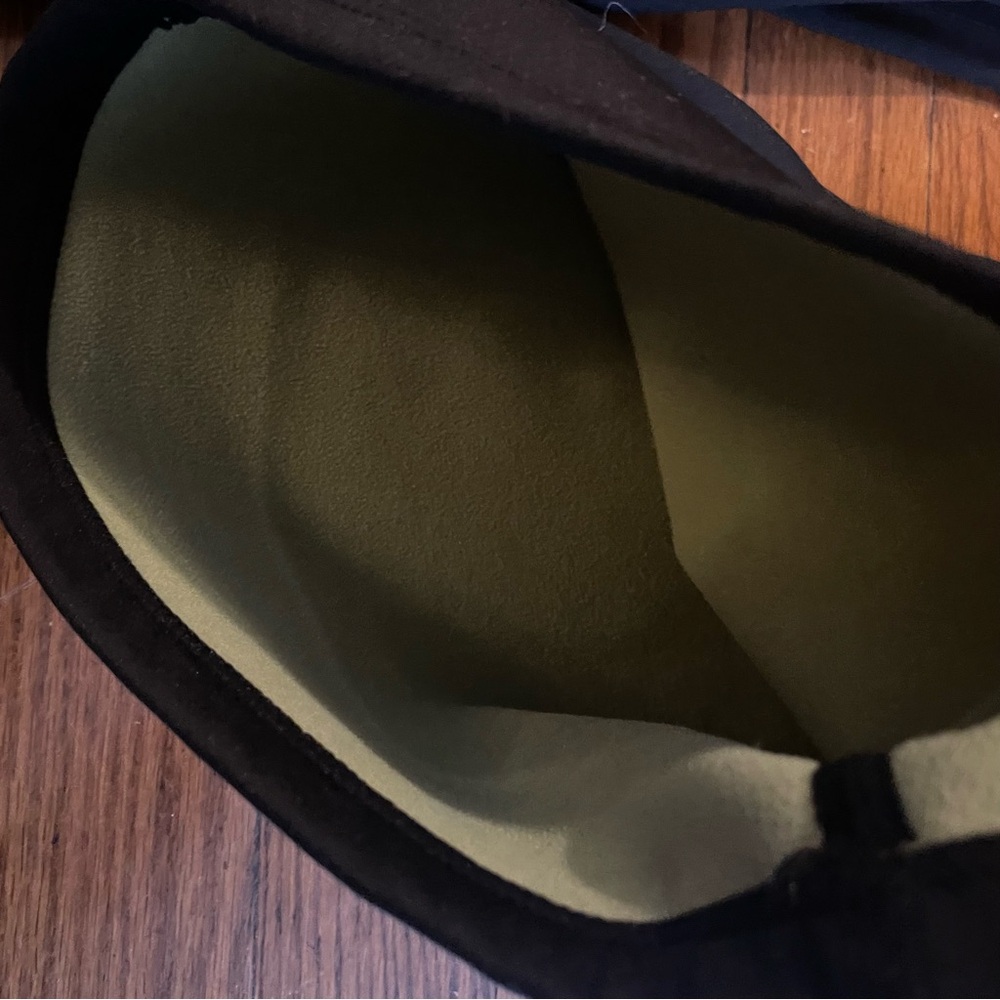 Black Winter Thermal Flare Leggings with Pockets - Picture 6 of 7